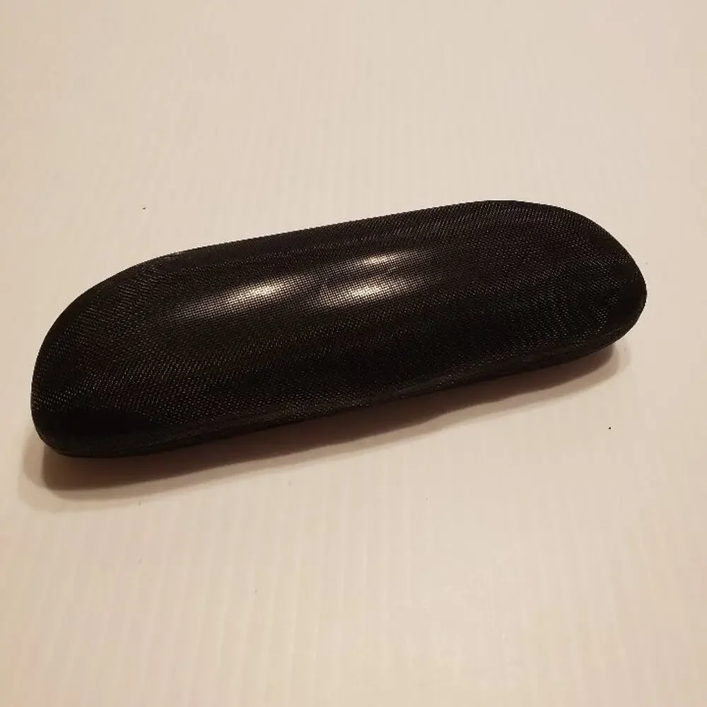 NIke small clamshell eyeglasses case